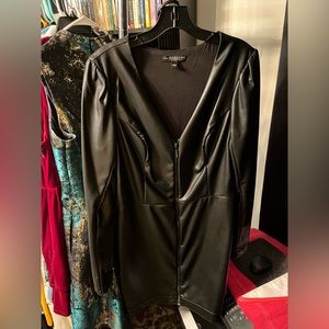 Guess store size Large stretchy black lined faux leather V neck zipper dress
